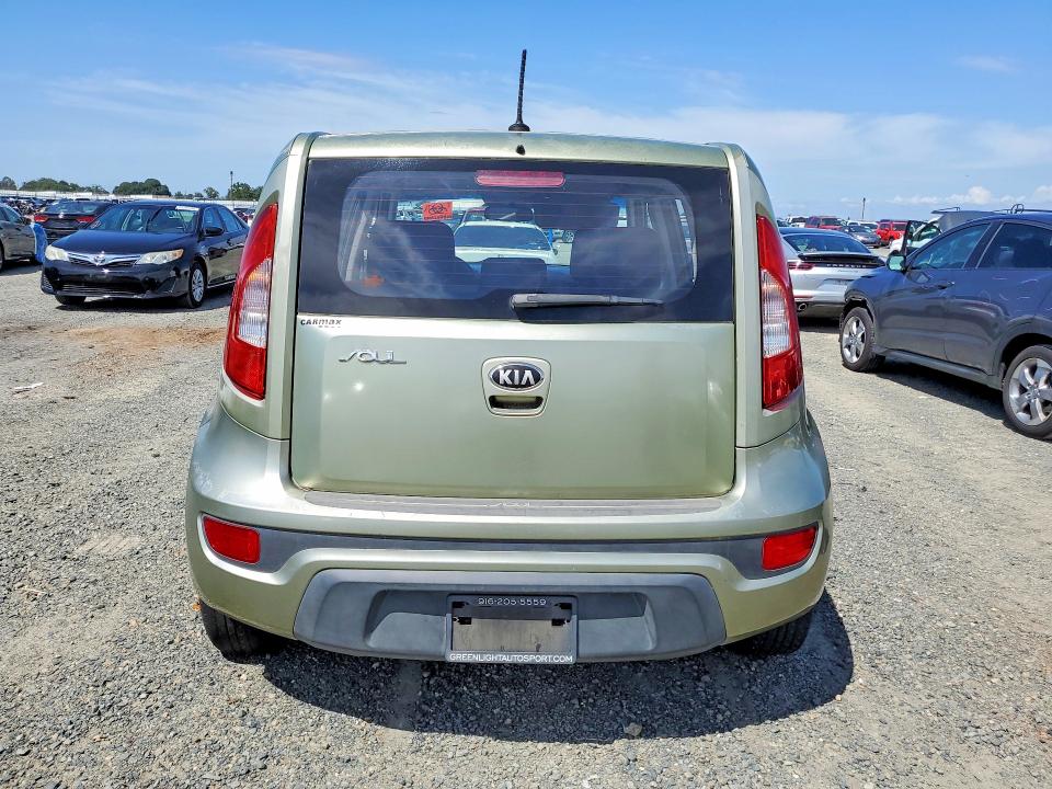 51200566 :رقم المزاد ، KNDJT2A56D7528365 vin ، 2013 Kia Soul مزاد بيع