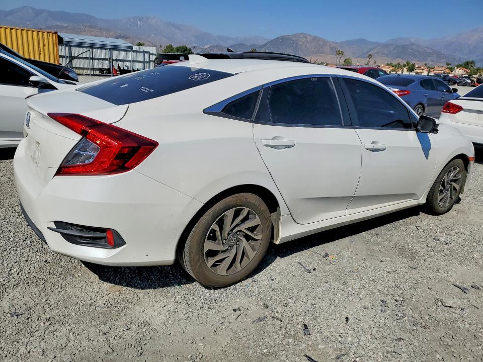 Продаж на аукціоні авто 2018 Honda Civic, vin: 2HGFC2F79JH574290, номер лоту: 48534136