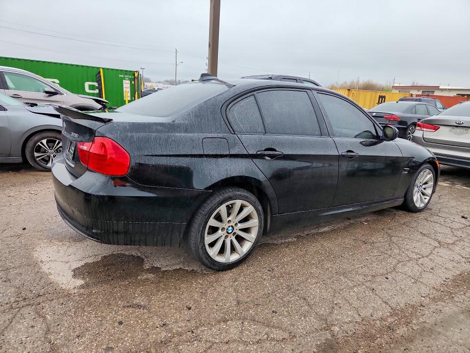 48316806 :رقم المزاد ، WBAPK5C52AA646517 vin ، 2010 Bmw 328 مزاد بيع