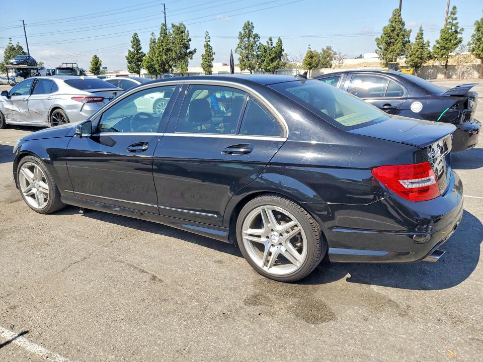 2013 Mercedes-benz C მანქანა იყიდება აუქციონზე, vin: WDDGF4HB3DR294009, აუქციონის ნომერი: 50350596