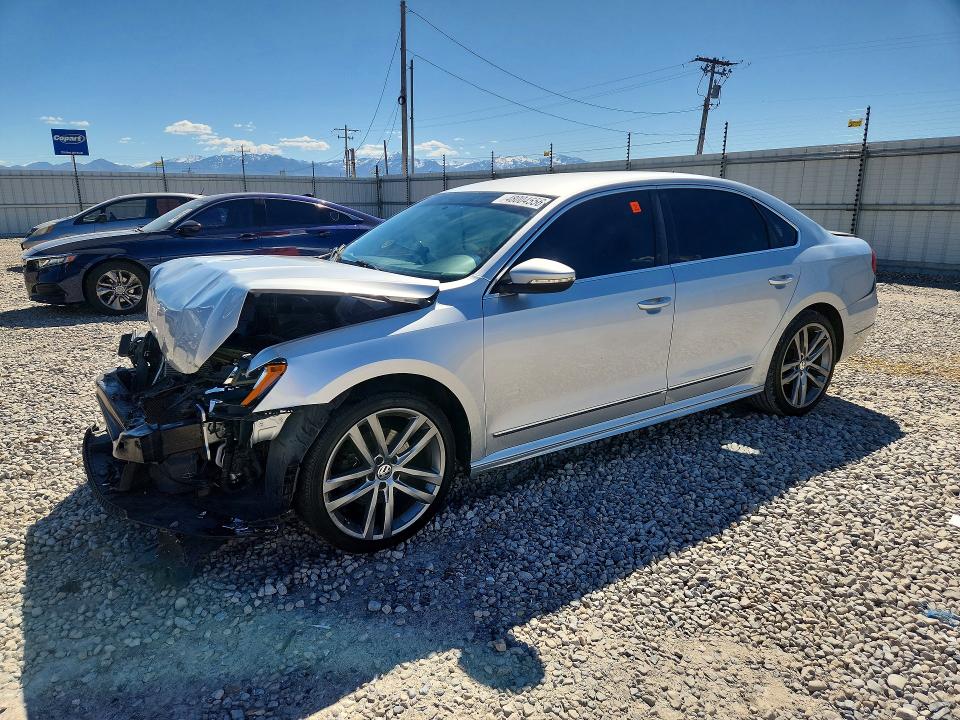 48004556 :رقم المزاد ، 1VWAT7A38GC037588 vin ، 2016 Volkswagen Passat مزاد بيع