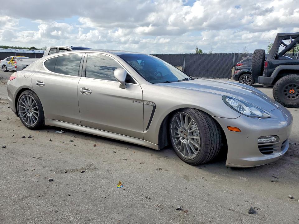 49302676 :رقم المزاد ، WP0AD2A78CL045531 vin ، 2012 Porsche Panamera مزاد بيع