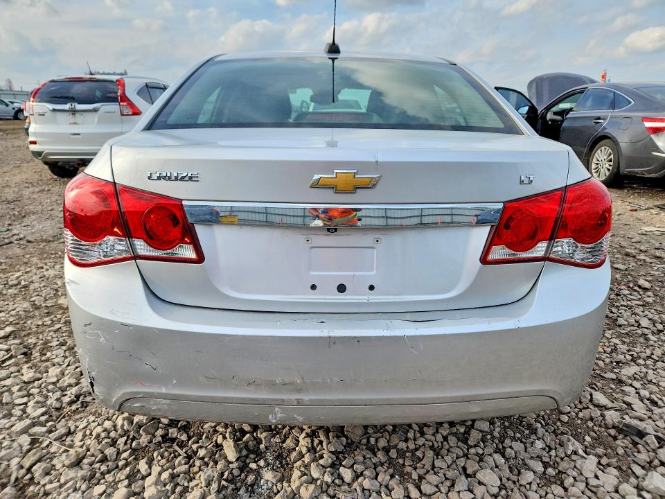 51009516 :رقم المزاد ، 1G1PC5SB0F7139586 vin ، 2015 Chevrolet Cruze مزاد بيع