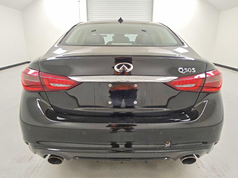 48180456 :رقم المزاد ، JN1EV7AP2JM355423 vin ، 2018 Infiniti Q50 مزاد بيع