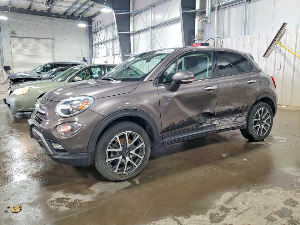 2017 Fiat 500x მანქანა იყიდება აუქციონზე, vin: ZFBCFYCB8HP518628, აუქციონის ნომერი: 49798816