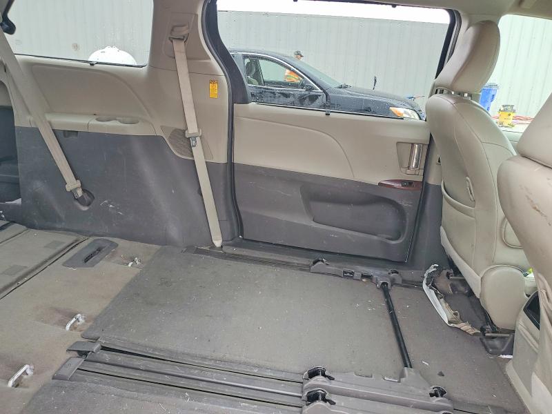 50720906 :رقم المزاد ، 5TDYK3DC4ES503182 vin ، 2014 Toyota Sienna مزاد بيع