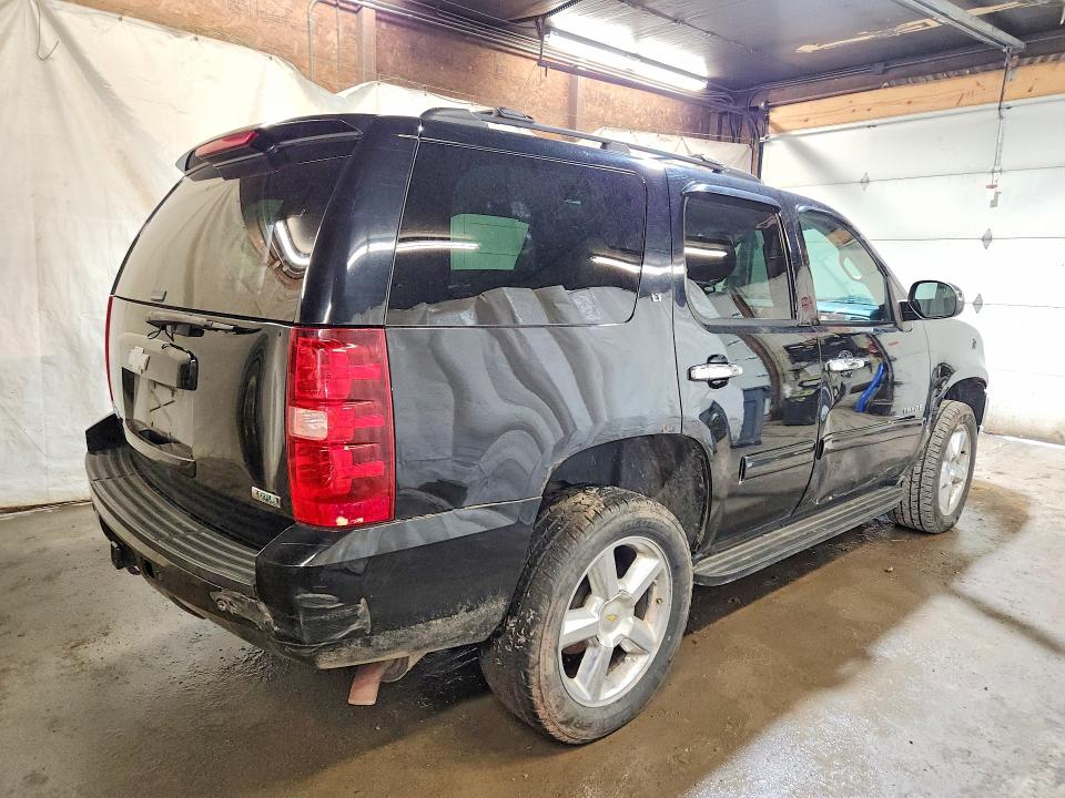 50754036 :رقم المزاد ، 1GNSKBE01BR102842 vin ، 2011 Chevrolet Tahoe مزاد بيع