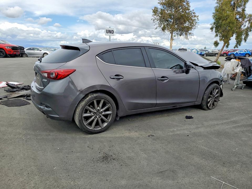 2018 Mazda 3 მანქანა იყიდება აუქციონზე, vin: 3MZBN1L3XJM257801, აუქციონის ნომერი: 50803436