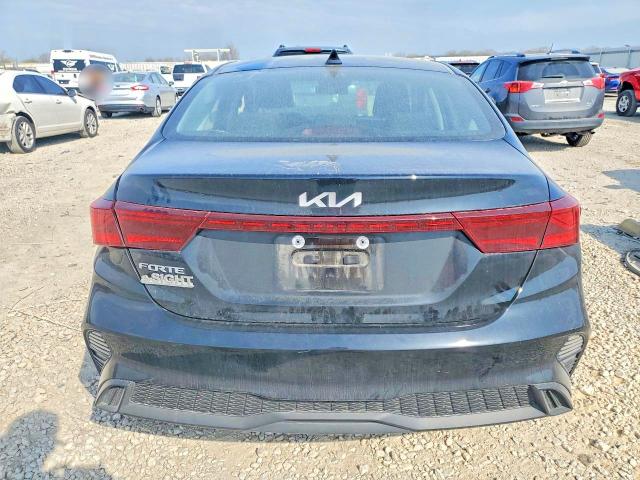 2023 Kia Forte მანქანა იყიდება აუქციონზე, vin: 3KPF24ADXPE672940, აუქციონის ნომერი: 48237096