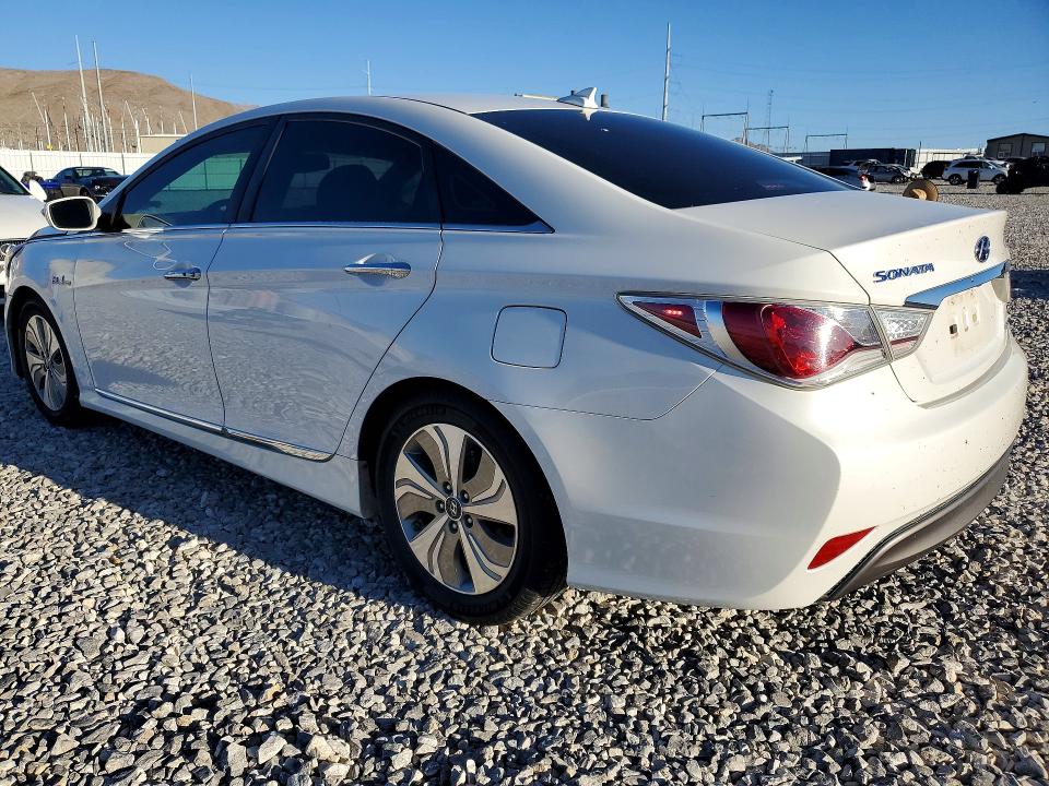 Auction sale of the 2013 Hyundai Sonata Hybrid, vin: KMHEC4A41DA100092, lot number: 48523596
