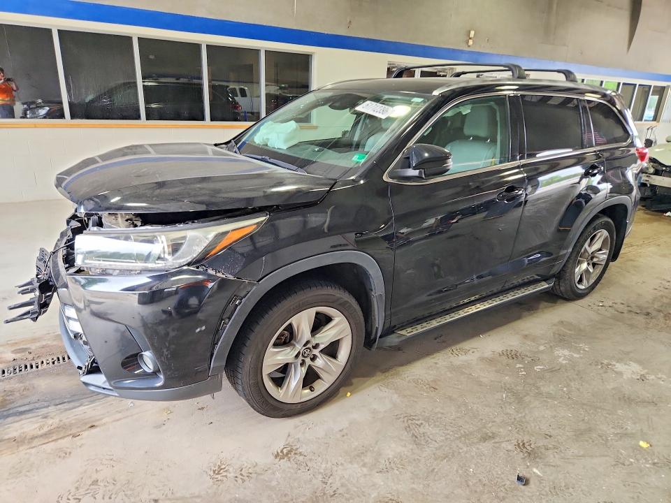 51712396 :رقم المزاد ، 5TDDZRFH4HS446623 vin ، 2017 Toyota Highlander مزاد بيع