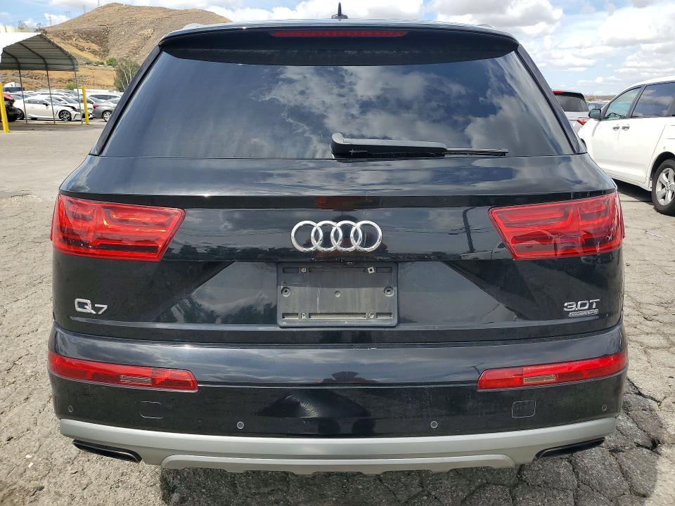 50956476 :رقم المزاد ، WA1VAAF71HD056198 vin ، 2017 Audi Q7 مزاد بيع