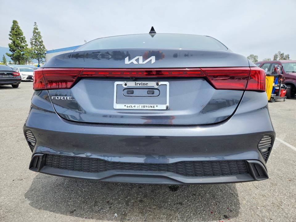 50322086 :رقم المزاد ، 3KPF24ADXRE810754 vin ، 2024 Kia Forte مزاد بيع