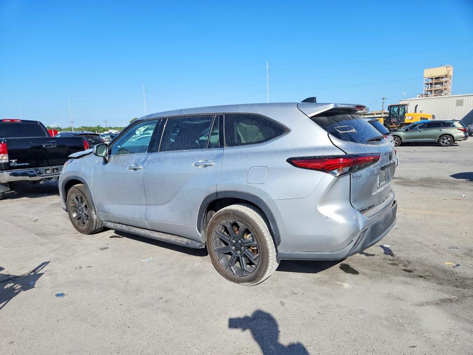 50295466 :رقم المزاد ، 5TDZZRAH7NS121165 vin ، 2022 Toyota Highlander مزاد بيع