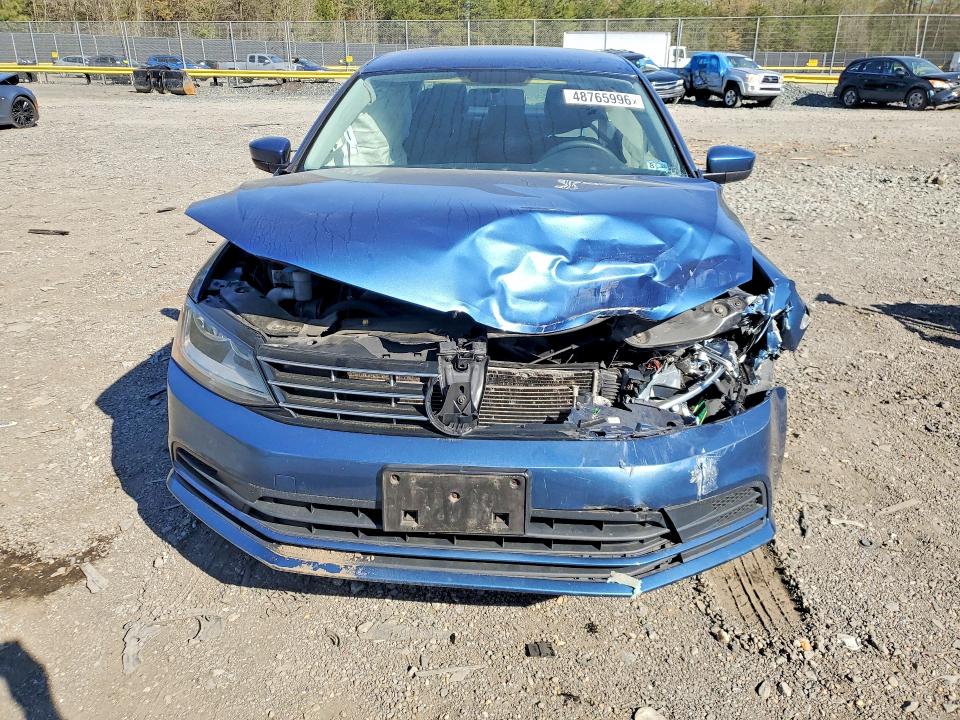 48765996 :رقم المزاد ، 3VW2B7AJ4JM247178 vin ، 2018 Volkswagen Jetta مزاد بيع
