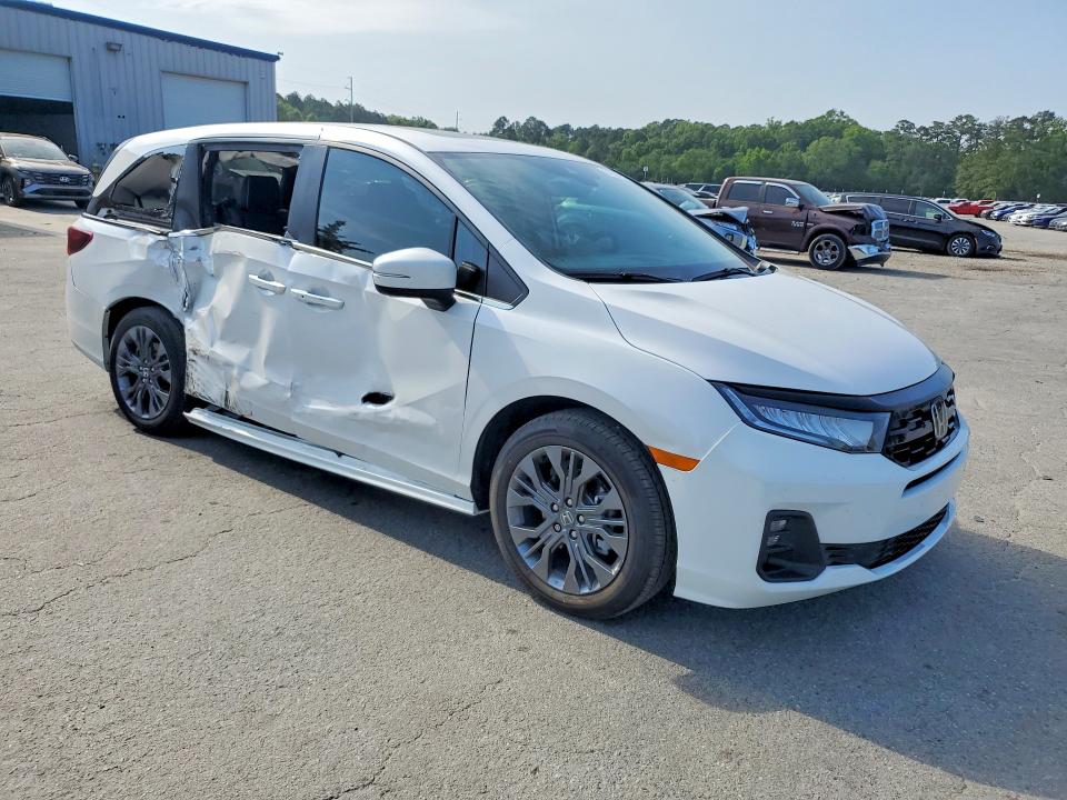 51009816 :رقم المزاد ، 5FNRL6H83TB028764 vin ، 2026 Honda Odyssey مزاد بيع