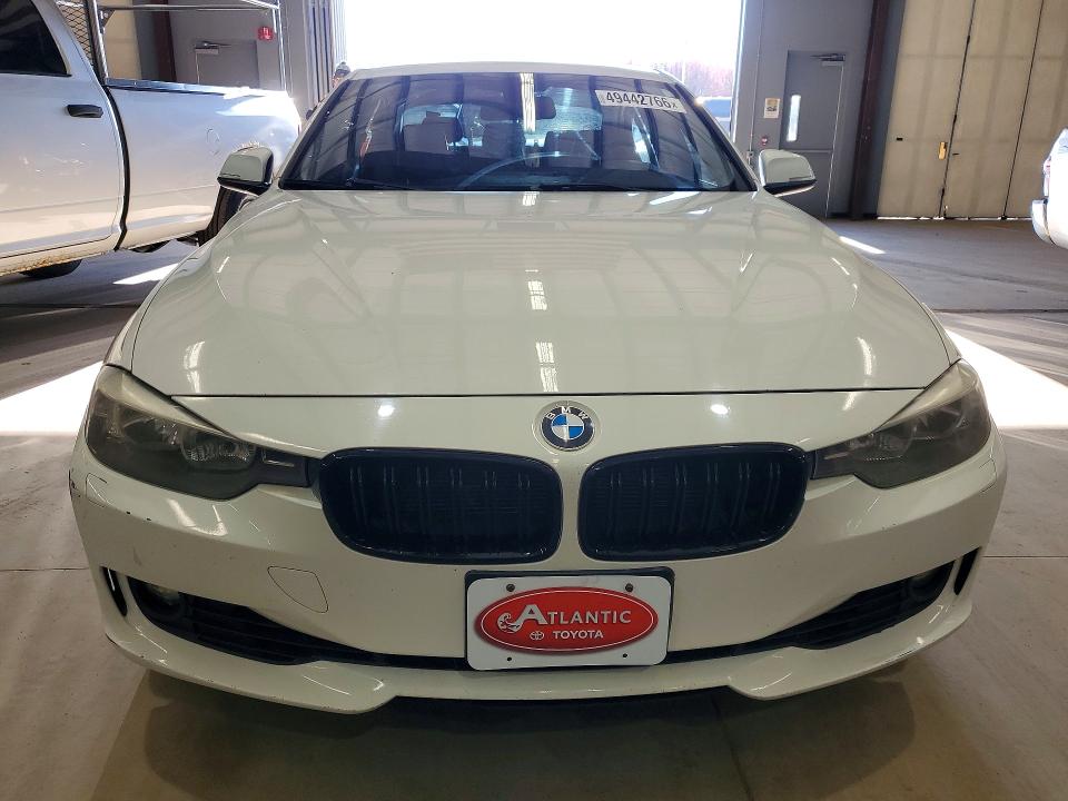 49442766 :رقم المزاد ، WBA3B5C59DF593627 vin ، 2013 Bmw 328 مزاد بيع