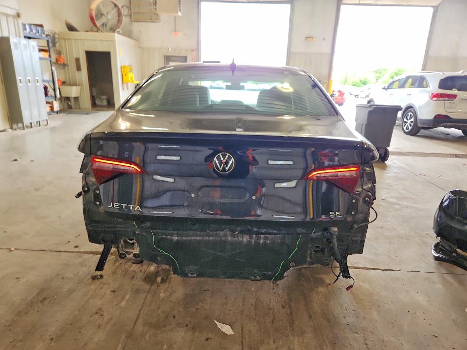 51498856 :رقم المزاد ، 3VW7M7BU7NM034160 vin ، 2022 Volkswagen Jetta مزاد بيع
