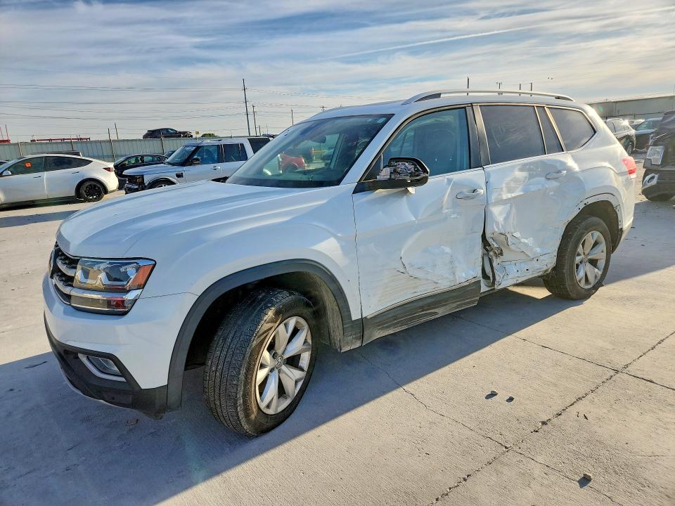 79911805 :رقم المزاد ، 1V2ER2CA2JC545725 vin ، 2018 Volkswagen Atlas مزاد بيع