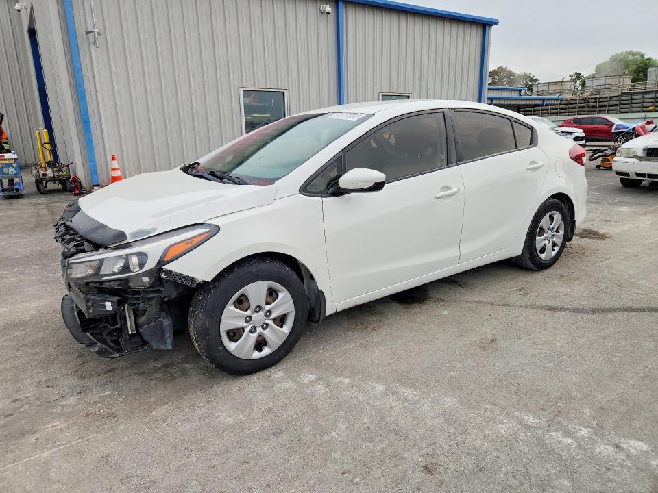 2017 Kia Forte მანქანა იყიდება აუქციონზე, vin: 3KPFK4A76HE092984, აუქციონის ნომერი: 51711956