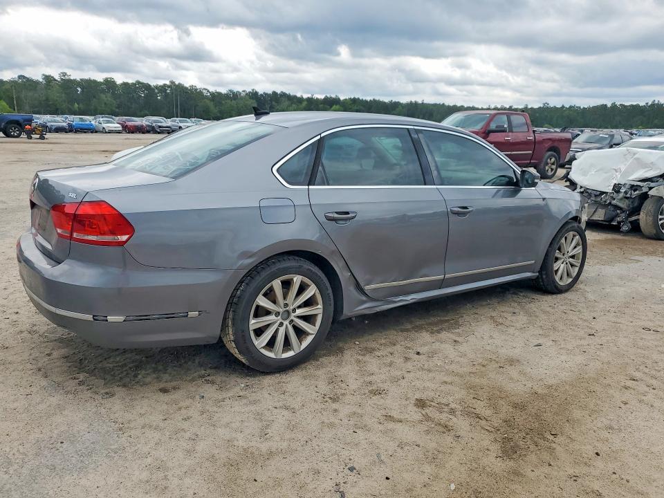 51667686 :رقم المزاد ، 1VWCH7A38DC039251 vin ، 2013 Volkswagen Passat مزاد بيع