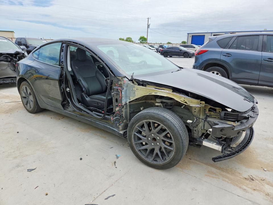 Продаж на аукціоні авто 2024 Tesla Model 3, vin: 5YJ3E1EA0RF724520, номер лоту: 49988496