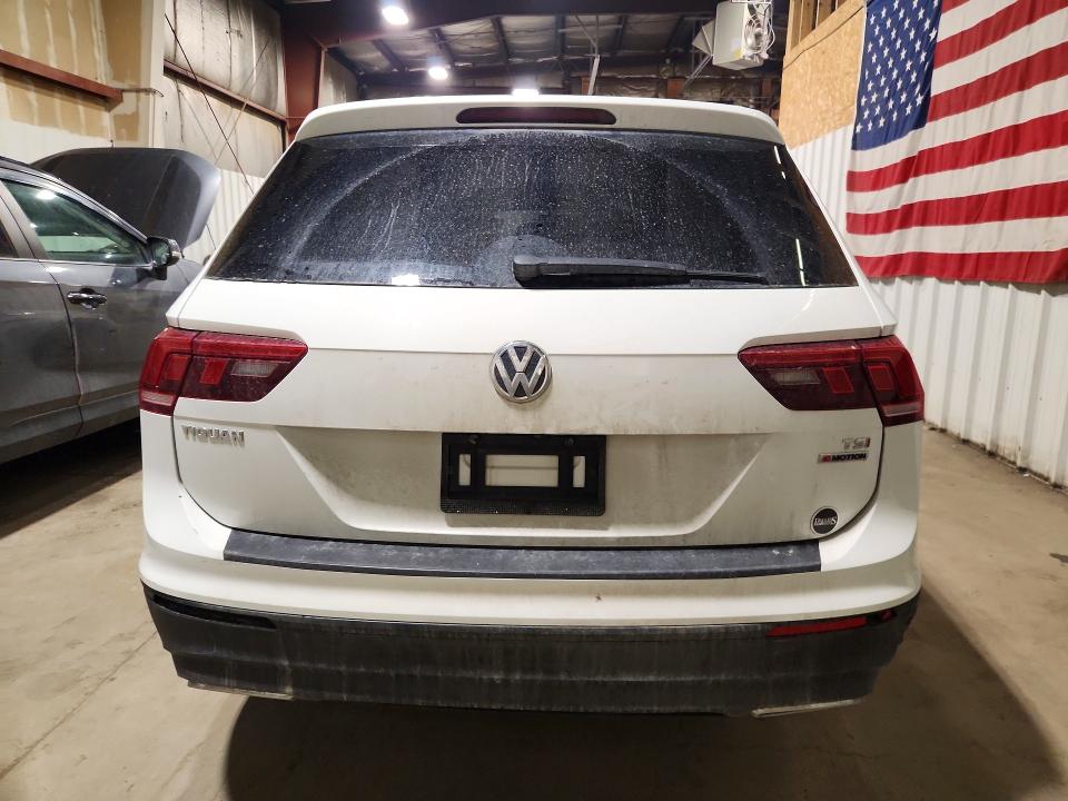 2018 Volkswagen Tiguan მანქანა იყიდება აუქციონზე, vin: 3VV0B7AX7JM119677, აუქციონის ნომერი: 50997866
