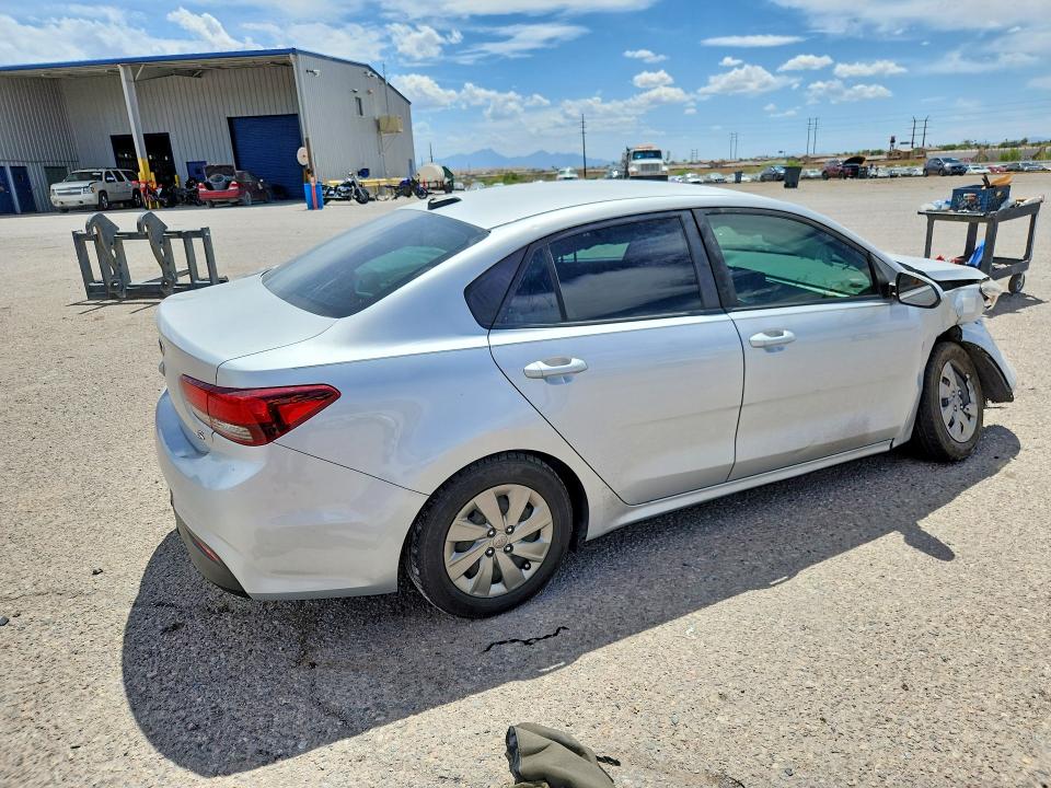 2020 Kia Rio მანქანა იყიდება აუქციონზე, vin: 3KPA24AD9LE296963, აუქციონის ნომერი: 49440096