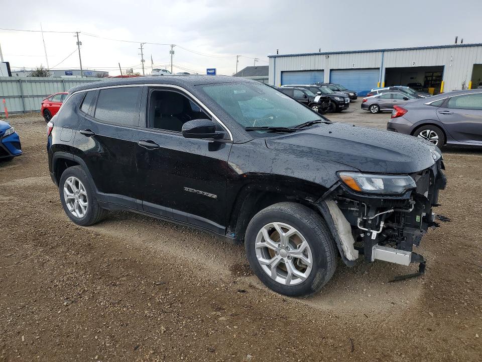 48813036 :رقم المزاد ، 3C4NJDAN4RT164209 vin ، 2024 Jeep Compass مزاد بيع