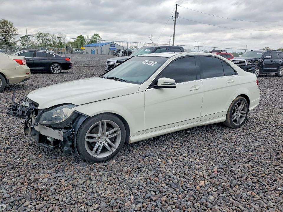 2012 Mercedes-benz C მანქანა იყიდება აუქციონზე, vin: WDDGF8BB4CR238160, აუქციონის ნომერი: 51433626