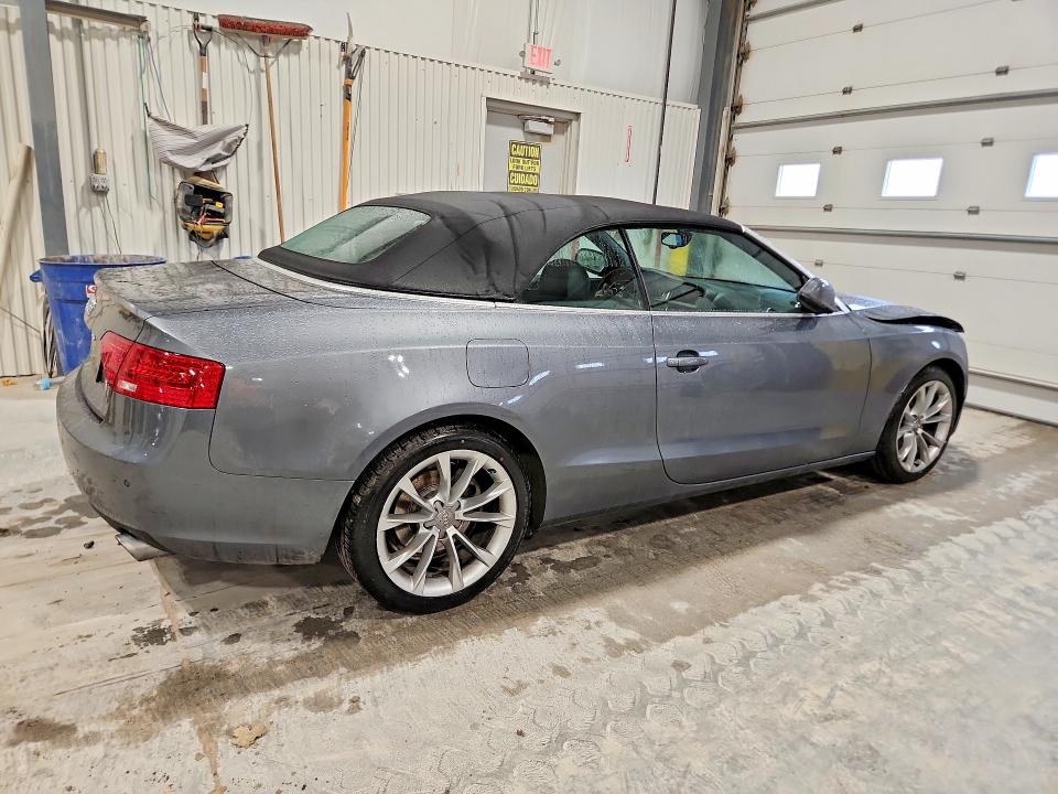 48324526 :رقم المزاد ، WAUVFAFH1DN000652 vin ، 2013 Audi A5 مزاد بيع