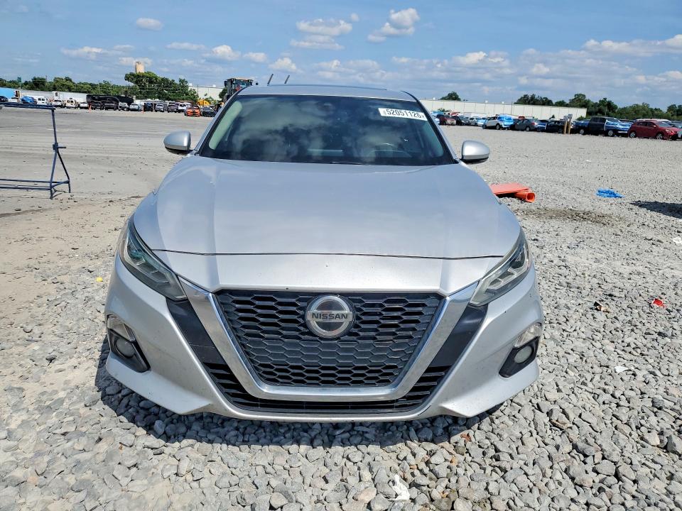 52051126 :رقم المزاد ، 1N4BL4DV2KC120953 vin ، 2019 Nissan Altima مزاد بيع