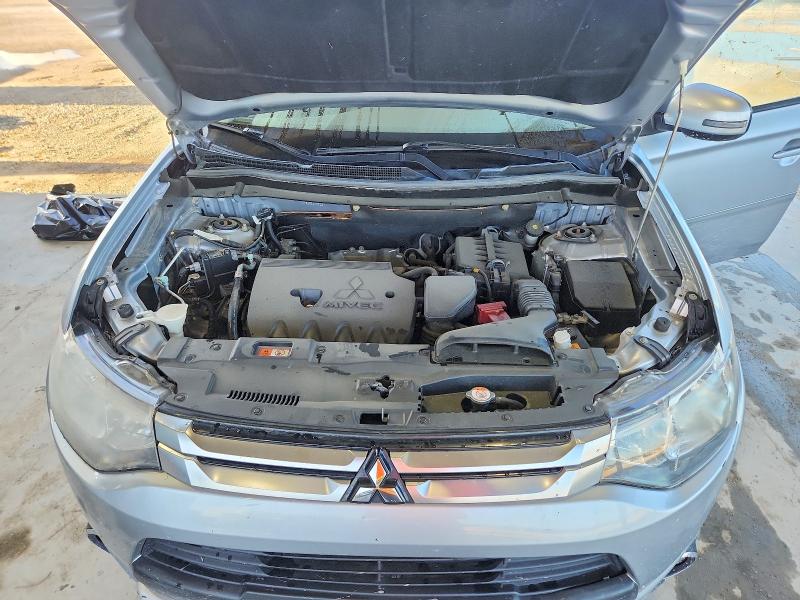 Продаж на аукціоні авто 2015 Mitsubishi Outlander, vin: JA4AZ3A32FZ010726, номер лоту: 48941116