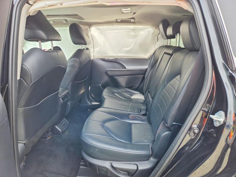 51687516 :رقم المزاد ، 5TDGZRBHXMS132634 vin ، 2021 Toyota Highlander مزاد بيع