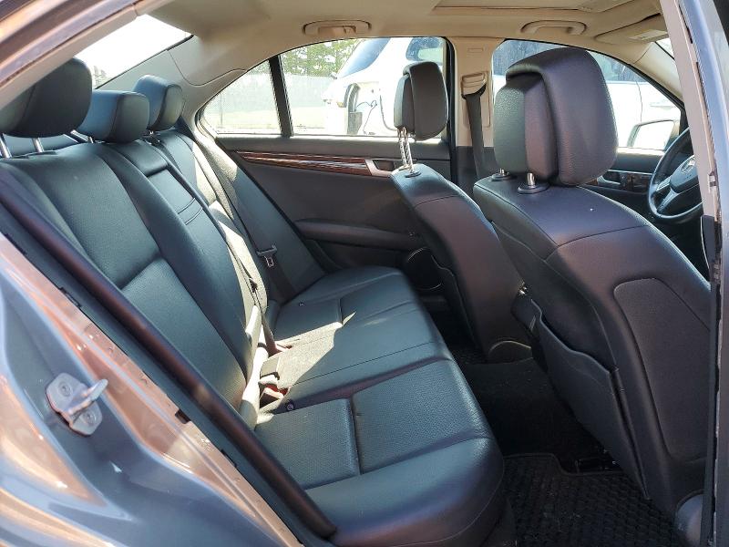 51333126 :رقم المزاد ، WDDGF8BBXCR211044 vin ، 2012 Mercedes-benz C مزاد بيع