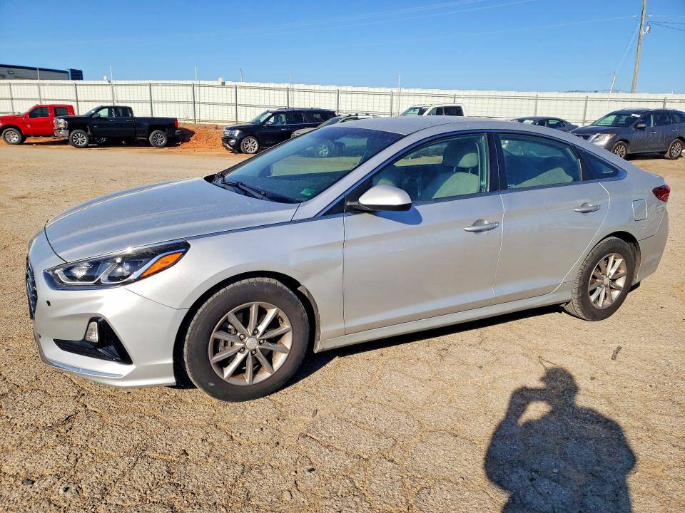 Auction sale of the 2018 Hyundai Sonata, vin: 5NPE24AF5JH615609, lot number: 50403956
