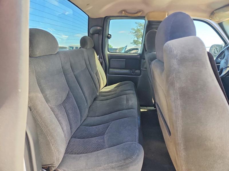 Продажа на аукционе авто 2003 Chevrolet Silverado, vin: 2GCEC19V131412227, номер лота: 51338026
