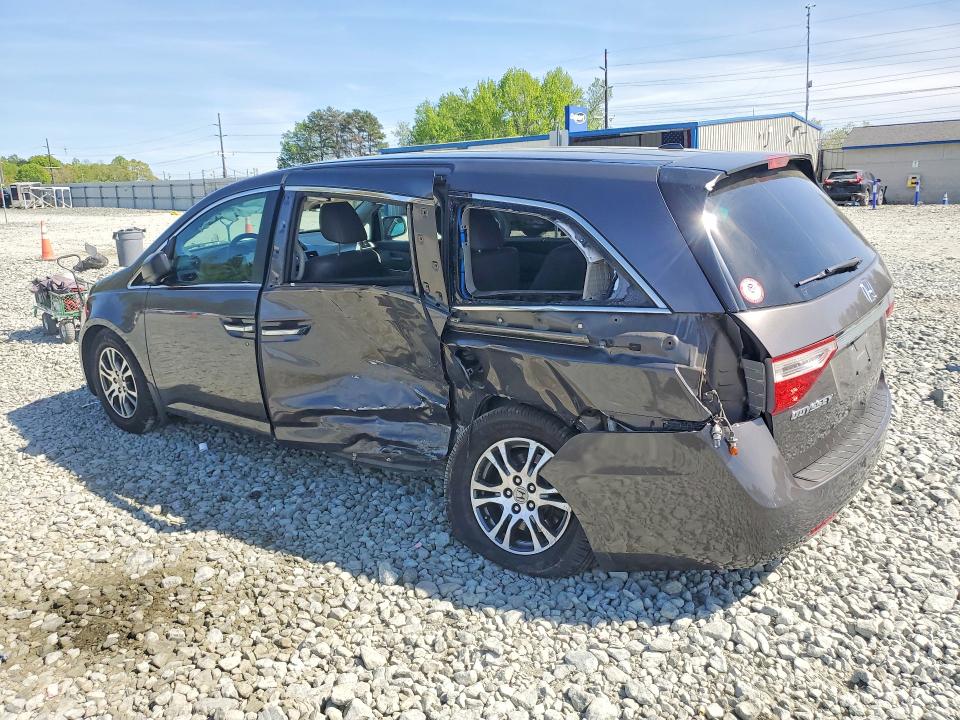 49321156 :رقم المزاد ، 5FNRL5H63DB023784 vin ، 2013 Honda Odyssey مزاد بيع