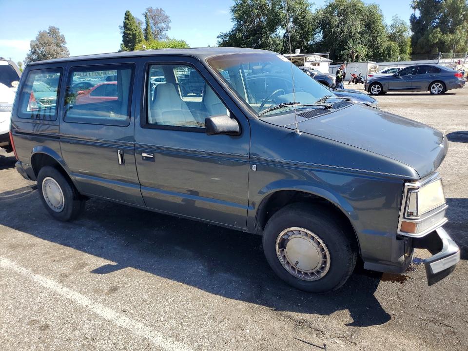 49989736 :رقم المزاد ، 2P4FH4537LR600274 vin ، 1990 Plymouth Voyager مزاد بيع