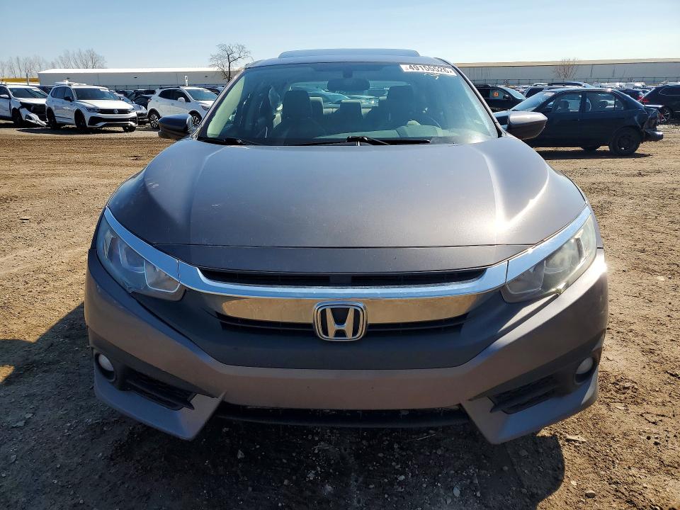Продажа на аукционе авто 2018 Honda Civic, vin: 2HGFC1F3XJH645486, номер лота: 49155526