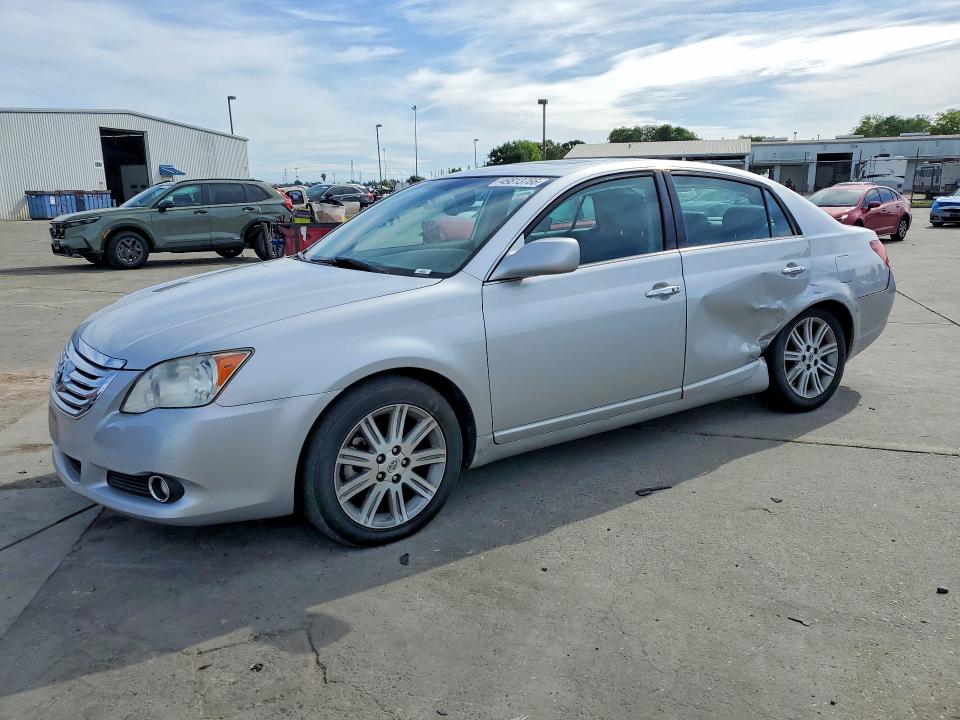 49813766 :رقم المزاد ، 4T1BK36B58U304888 vin ، 2008 Toyota Avalon مزاد بيع