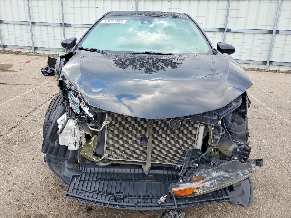 48791696 :رقم المزاد ، 5YFBURHE4KP946113 vin ، 2019 Toyota Corolla مزاد بيع