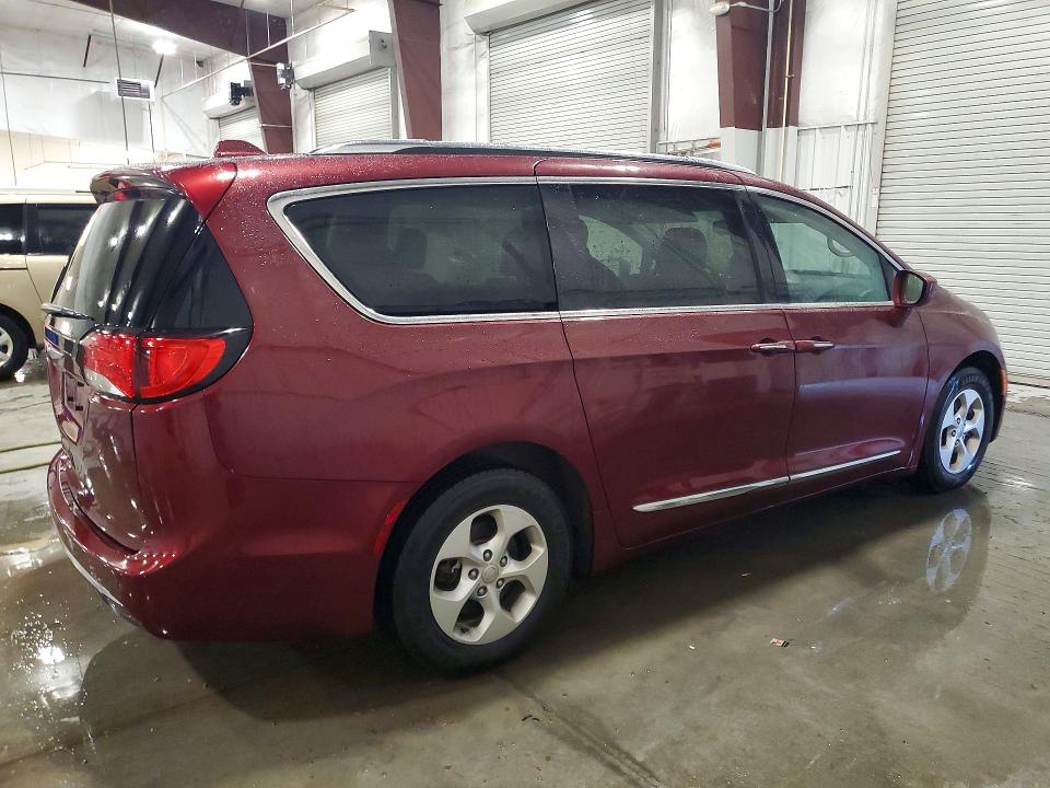 51366286 :رقم المزاد ، 2C4RC1EG8HR653414 vin ، 2017 Chrysler Pacifica مزاد بيع