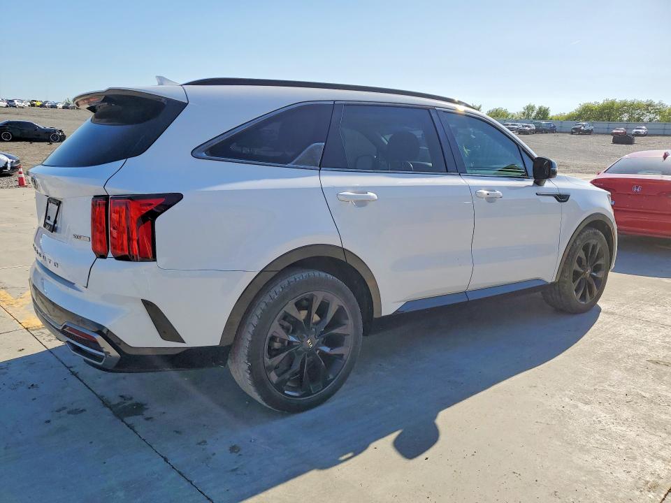 50622696 :رقم المزاد ، 5XYRK4LF1MG032867 vin ، 2021 Kia Sorento مزاد بيع