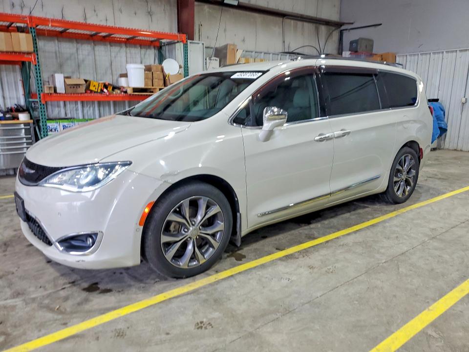 Продаж на аукціоні авто 2017 Chrysler Pacifica, vin: 2C4RC1GG3HR754681, номер лоту: 49387066