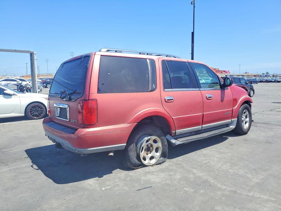 Продаж на аукціоні авто 2000 Lincoln Navigator, vin: 5LMEU27A7YLJ40778, номер лоту: 51347026
