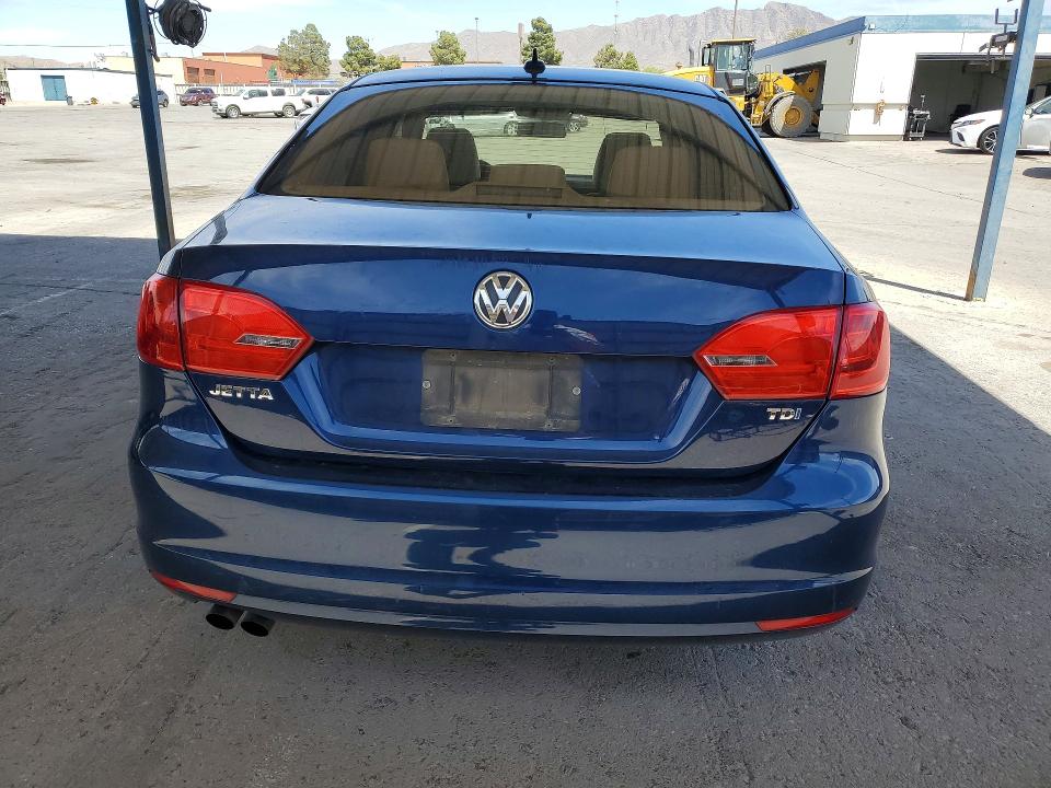 2013 Volkswagen Jetta მანქანა იყიდება აუქციონზე, vin: 3VWLL7AJ7DM209515, აუქციონის ნომერი: 51814556