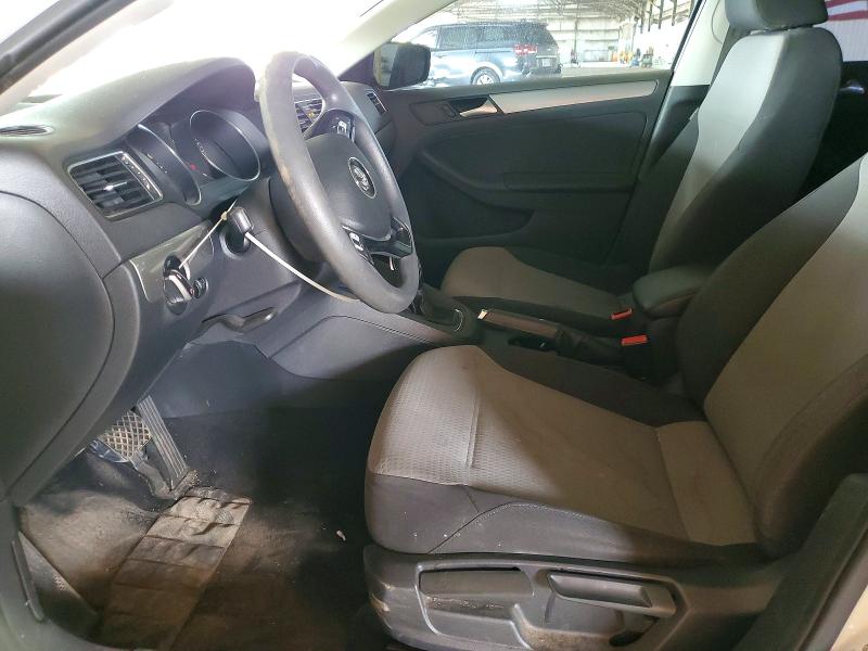 2017 Volkswagen Jetta მანქანა იყიდება აუქციონზე, vin: 3VW2B7AJ2HM273966, აუქციონის ნომერი: 49652516