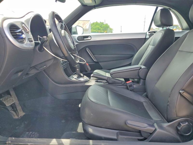 2014 Volkswagen Bettle მანქანა იყიდება აუქციონზე, vin: 3VW5L7AT4EM820808, აუქციონის ნომერი: 51192926
