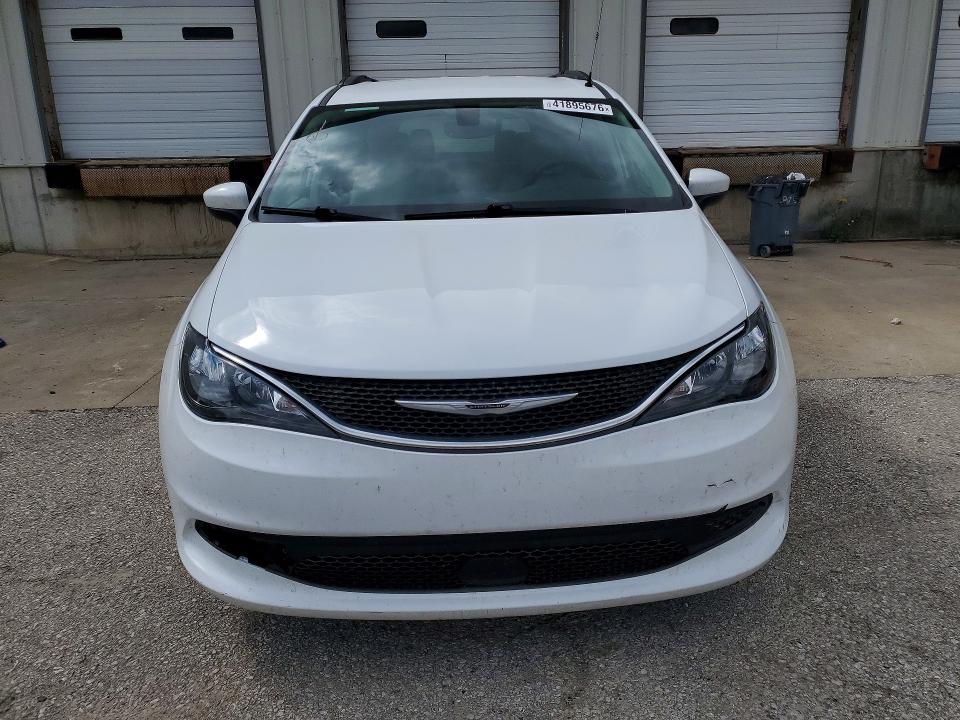 41895676 :رقم المزاد ، 2C4RC1DG5MR551466 vin ، 2021 Chrysler Voyager مزاد بيع